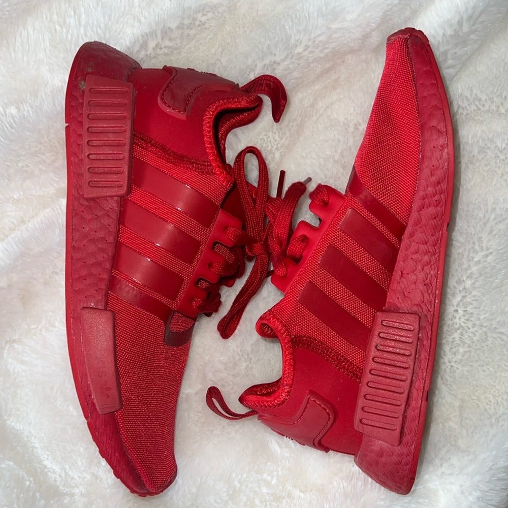 Adidas sneakers red